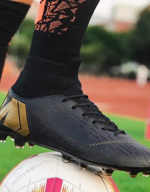 Load image into Gallery viewer, Mens Soccer Cleats
