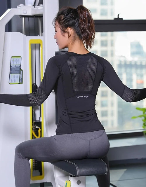 Load image into Gallery viewer, Seamless Long Sleeve Women&#39;s Sports Shirt: Perfect for Fitness, Running, Yoga, and More!
